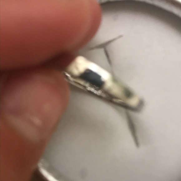 Women’s ring - Picture 3 of 4